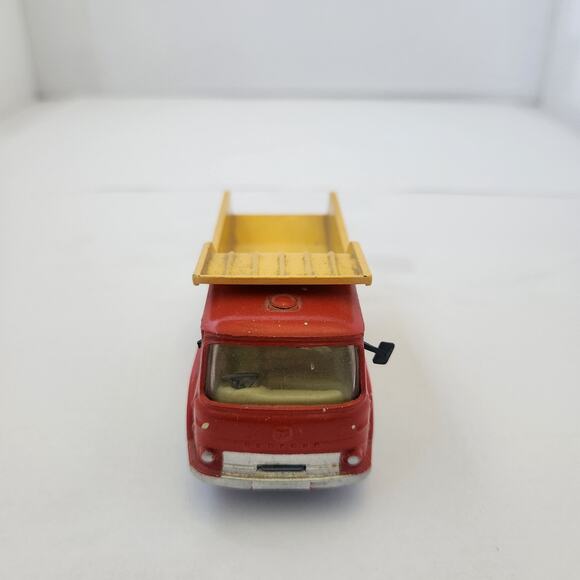 Vintage Corgi Toys 458 ERF 64G Earth Dumper Red & Yellow 1960 Diecast Model - Picture 3 of 6